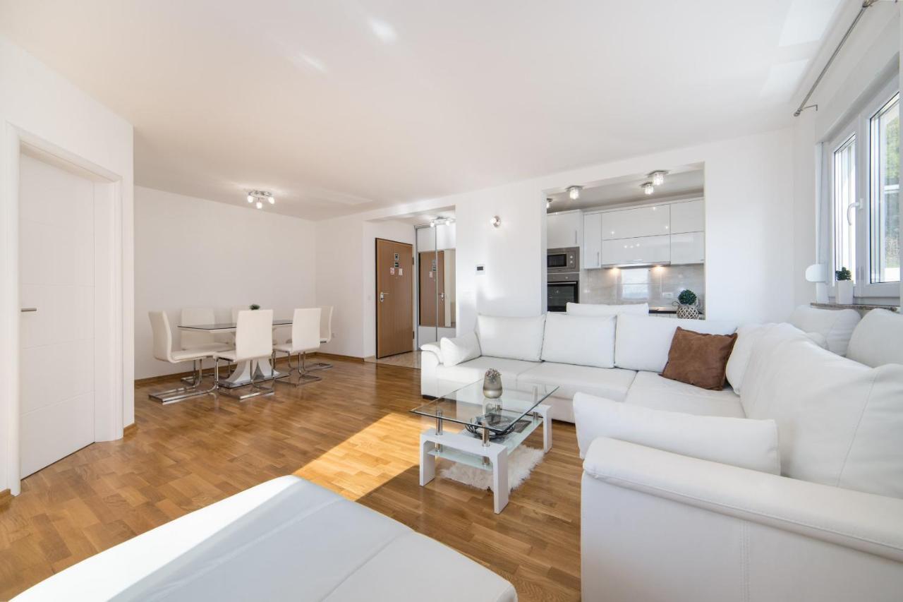 Apartments Crystal ماكارسكا المظهر الخارجي الصورة