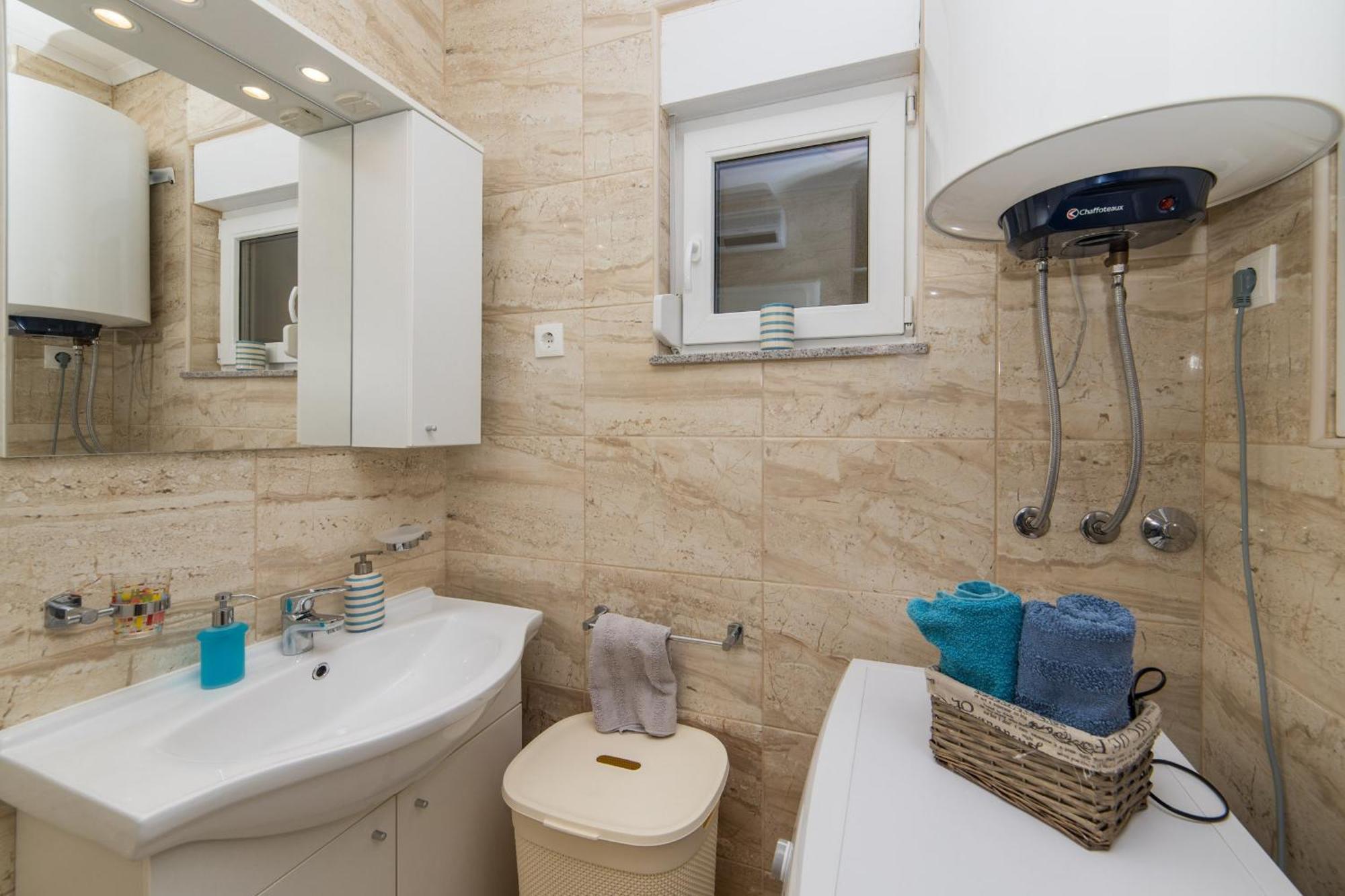 Apartments Crystal ماكارسكا الغرفة الصورة